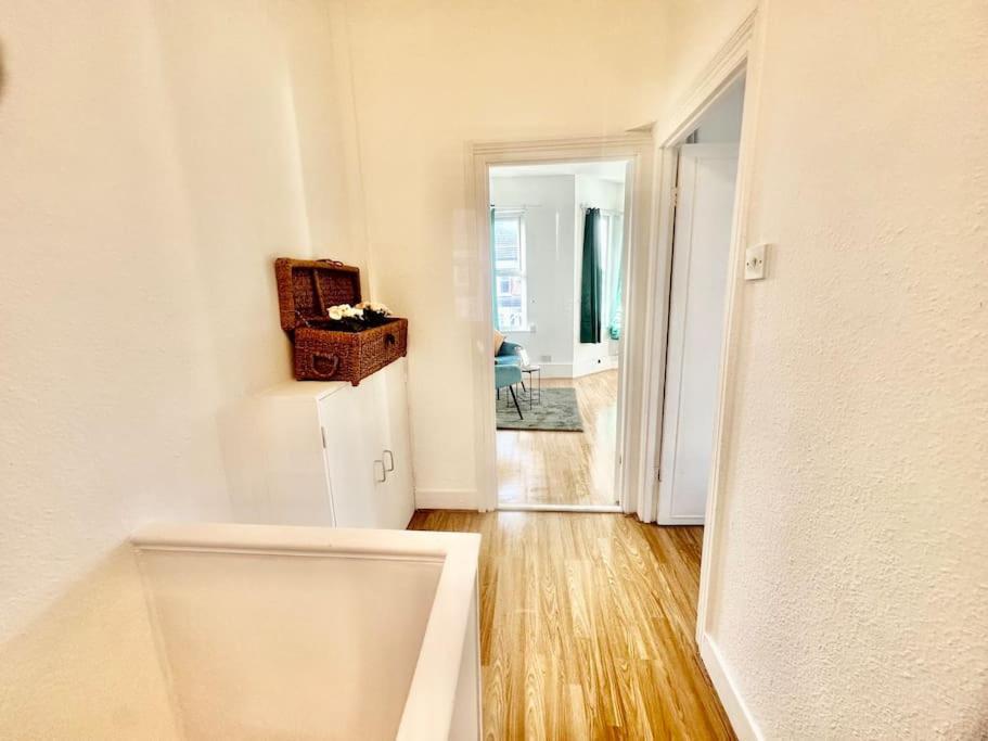 Cosy Two Bedroom Apartment,Se13 لندن المظهر الخارجي الصورة
